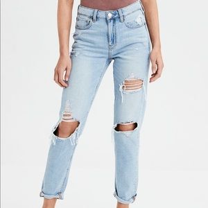 AE tomgirl jeans